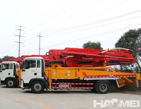 concrete pump trucks