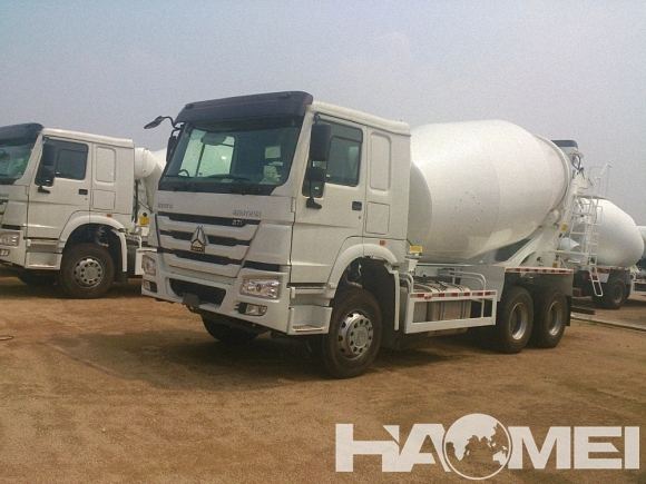 HM8-D Concrete Mixer Truck
