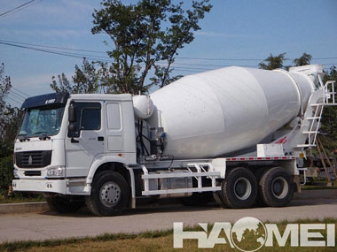 HM9-D Concrete Mixer Truck
