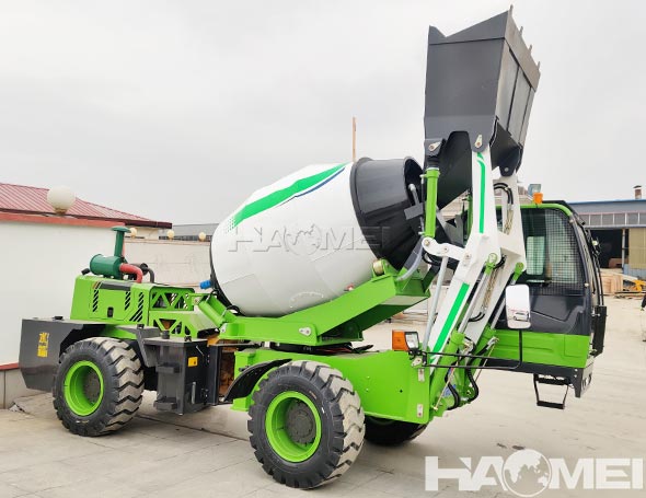 self loading mobile concrete truck mixer