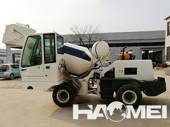 self loading concrete mixer price