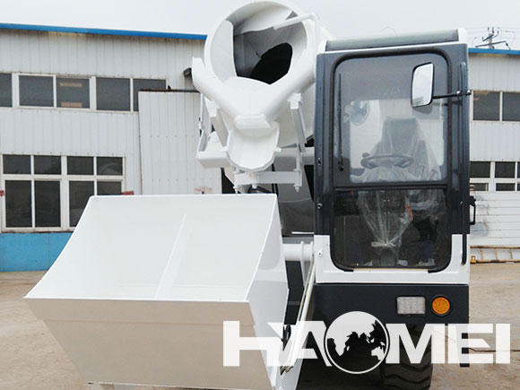 self loading concrete mixer price China